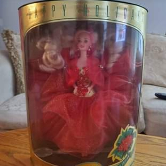 Vintage Barbie 1993: Happy Holidays Special Editio
